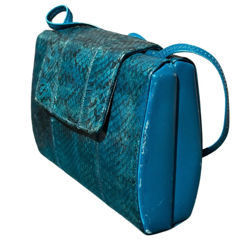 Palizzio clutch see